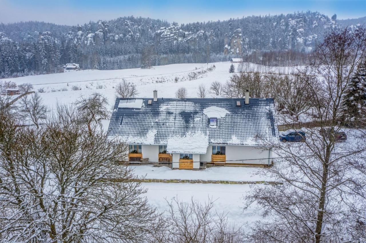 U Ozveny Dolni Adrspach Exterior foto
