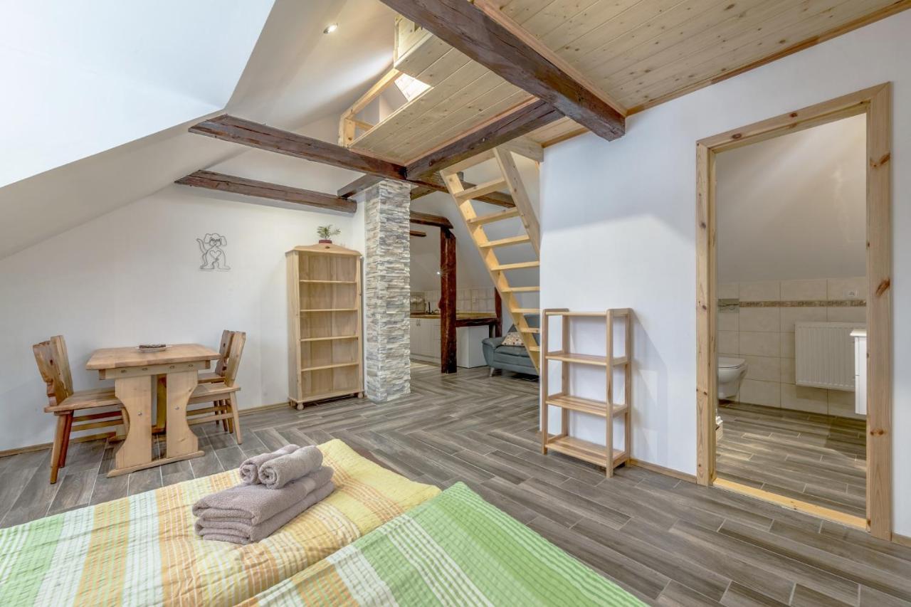 U Ozveny Dolni Adrspach Exterior foto